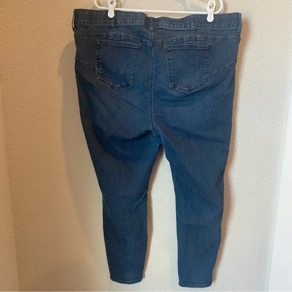 Torrid Premium Dark Wash Bombshell Skinny Jeans - Size 26 - EUC